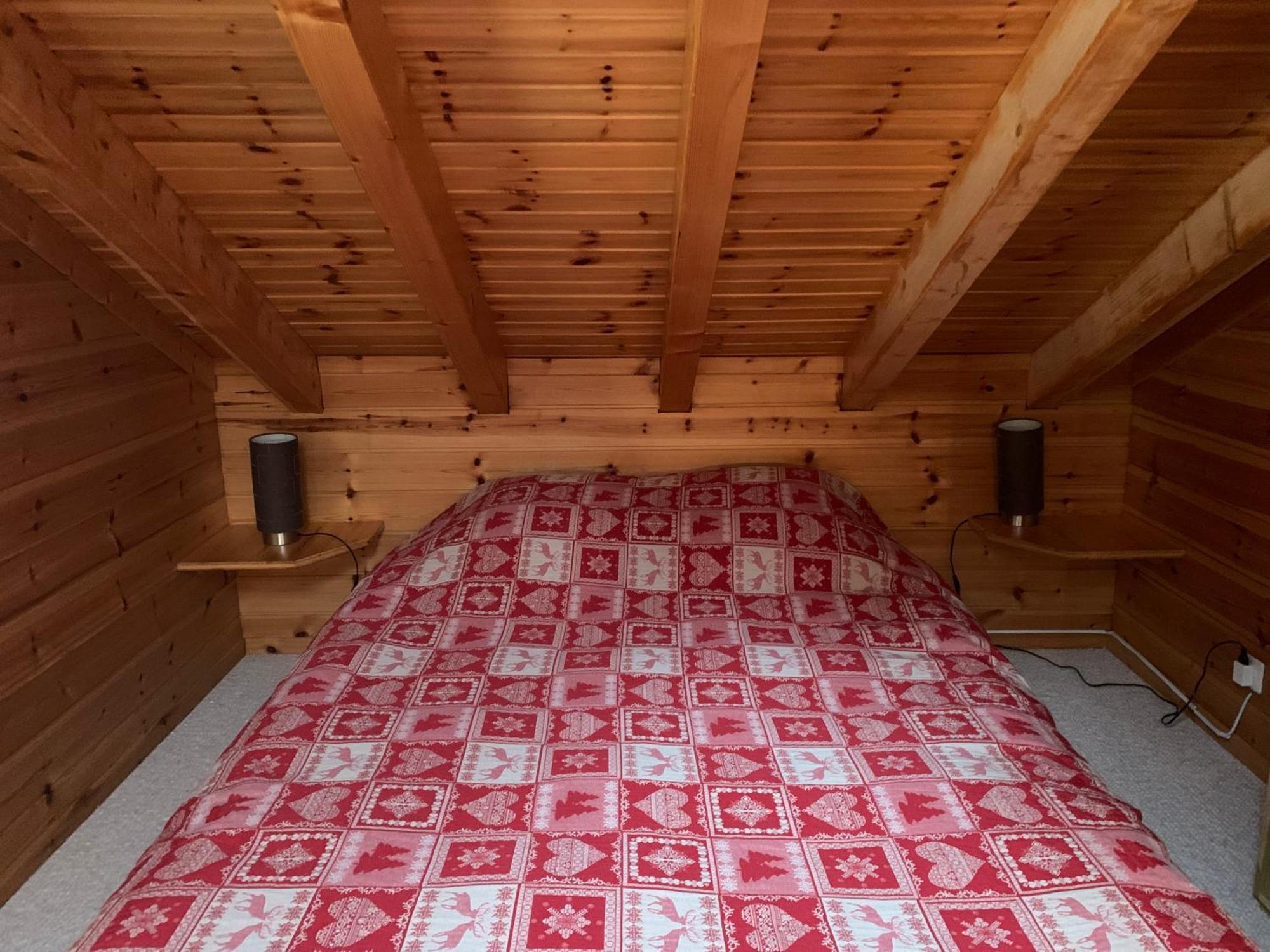 Chalet Typique Confort Avec En Dessous *
