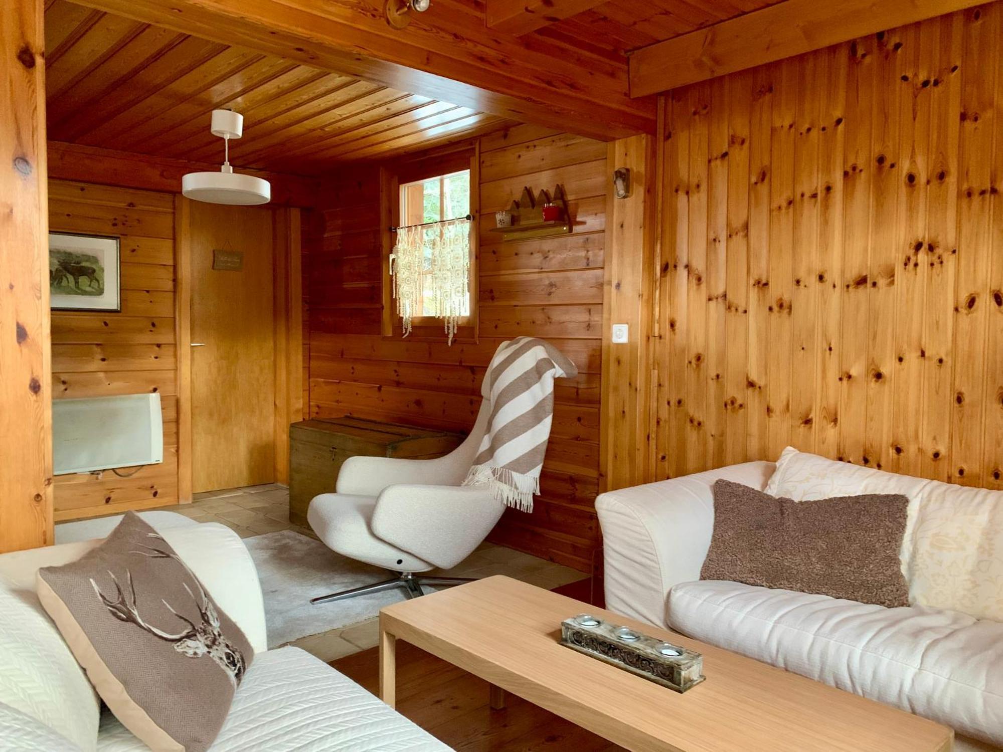 Chalet Typique Confort Avec En Dessous *